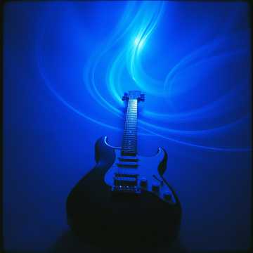 Drums snare-heavy 4/4 — dun dun dun dun … na-na-na-na-na ahhh .Electric guitar urban female vocals cover